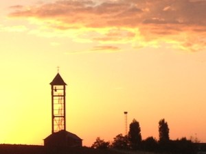 I turned around again, jaw dropped. Sunrise always behind us.